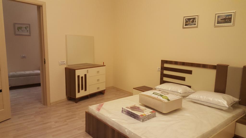 Charming 2 Bedroom Apartment Near The City'S Biggest Mall 바쿠 외부 사진